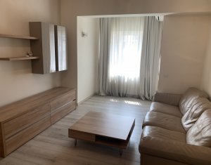 Appartement 3 chambres à louer dans Cluj-napoca, zone Centru