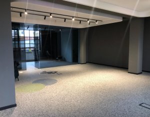 Iroda kiadó, 240m2 on Cluj-napoca, Zóna Centru