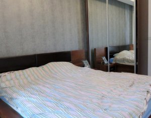 Appartement 3 chambres à louer dans Cluj-napoca, zone Marasti