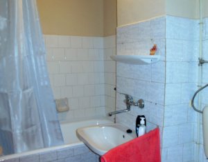 Appartement 3 chambres à louer dans Cluj-napoca, zone Manastur