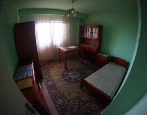 Appartement 3 chambres à louer dans Cluj-napoca, zone Marasti