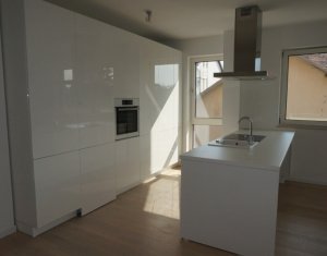 Lakás 4 szobák kiadó on Cluj-napoca, Zóna Grigorescu