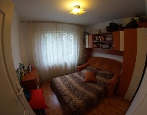 Appartement 3 chambres à louer dans Cluj-napoca, zone Manastur