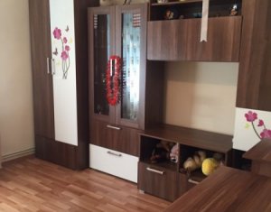 Appartement 3 chambres à louer dans Cluj-napoca, zone Marasti