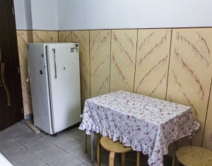 Appartement 3 chambres à louer dans Cluj-napoca, zone Marasti