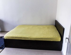 Appartement 3 chambres à louer dans Cluj-napoca, zone Marasti