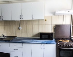 Appartement 3 chambres à louer dans Cluj-napoca, zone Marasti