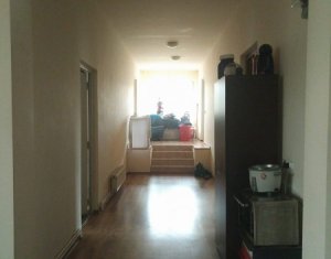 Appartement 5 chambres à louer dans Cluj-napoca, zone Manastur