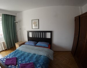 Appartement 4 chambres à louer dans Cluj-napoca, zone Centru