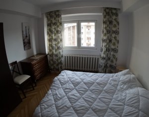 Appartement 4 chambres à louer dans Cluj-napoca, zone Centru