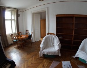Appartement 4 chambres à louer dans Cluj-napoca, zone Centru