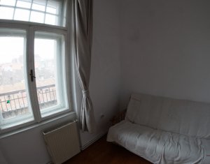 Appartement 4 chambres à louer dans Cluj-napoca, zone Centru