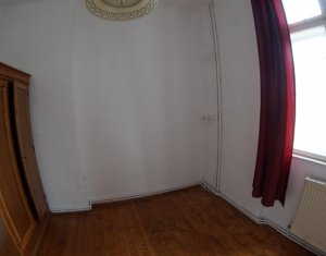 Appartement 4 chambres à louer dans Cluj-napoca, zone Centru