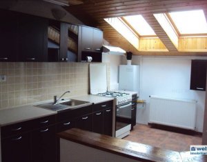 Appartement 4 chambres à louer dans Cluj-napoca, zone Centru