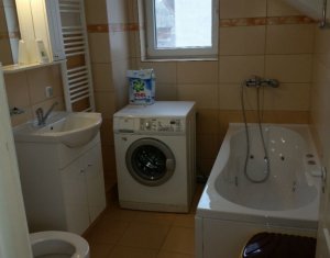 Appartement 4 chambres à louer dans Cluj-napoca, zone Centru