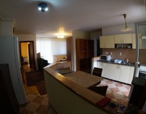Appartement 4 chambres à louer dans Cluj-napoca, zone Centru