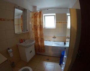 Appartement 4 chambres à louer dans Cluj-napoca, zone Centru