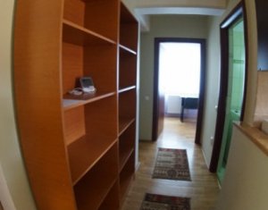 Appartement 4 chambres à louer dans Cluj-napoca, zone Centru