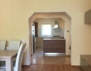 Lakás 4 szobák kiadó on Cluj-napoca, Zóna Centru