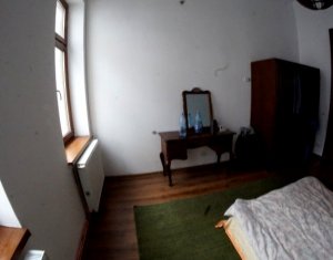 Lakás 4 szobák kiadó on Cluj-napoca, Zóna Centru