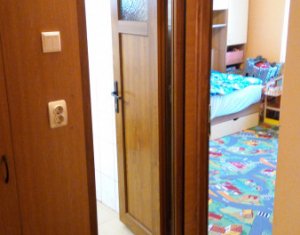 Appartement 3 chambres à louer dans Cluj-napoca, zone Manastur