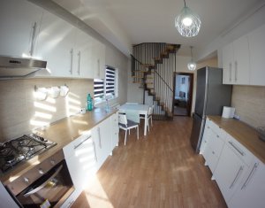 Appartement 4 chambres à louer dans Cluj-napoca, zone Buna Ziua