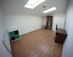 Appartement 4 chambres à louer dans Cluj-napoca, zone Buna Ziua