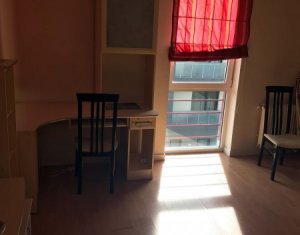 Appartement 4 chambres à louer dans Cluj-napoca, zone Andrei Muresanu