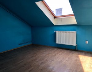 Appartement 4 chambres à louer dans Cluj-napoca, zone Centru
