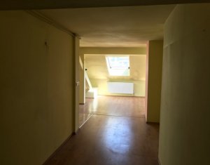 Appartement 4 chambres à louer dans Cluj-napoca, zone Centru