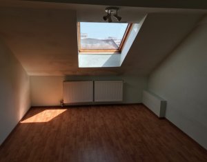 Appartement 4 chambres à louer dans Cluj-napoca, zone Centru