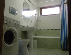 Appartement 3 chambres à louer dans Cluj-napoca, zone Marasti