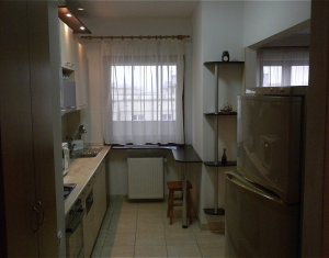 Appartement 3 chambres à louer dans Cluj-napoca, zone Marasti