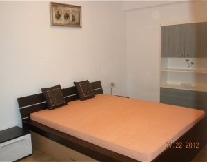 Appartement 3 chambres à louer dans Cluj-napoca, zone Marasti