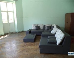 Appartement 3 chambres à vendre dans Cluj-napoca, zone Centru