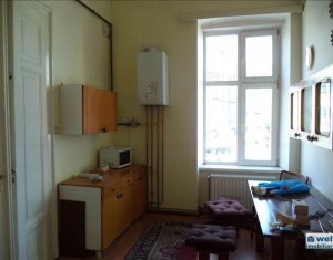 Appartement 3 chambres à vendre dans Cluj-napoca, zone Centru