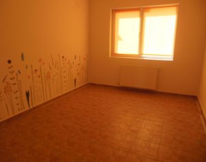Bureau à louer dans Cluj-napoca, zone Floresti