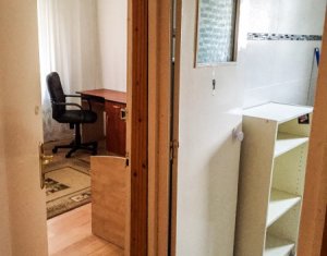 Appartement 3 chambres à louer dans Cluj-napoca, zone Marasti