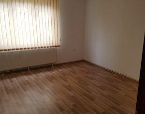 Ház 4 szobák kiadó on Cluj-napoca, Zóna Andrei Muresanu