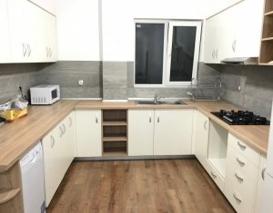 Lakás 3 szobák kiadó on Cluj-napoca, Zóna Centru