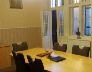 Lakás 4 szobák kiadó on Cluj-napoca, Zóna Centru