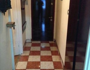 Appartement 3 chambres à louer dans Cluj-napoca, zone Centru