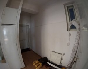 Lakás 4 szobák kiadó on Cluj-napoca, Zóna Centru