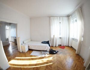 Lakás 4 szobák kiadó on Cluj-napoca, Zóna Centru