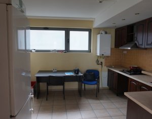 Lakás 4 szobák kiadó on Cluj-napoca, Zóna Someseni