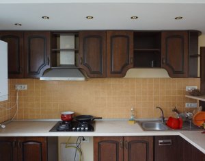 Lakás 4 szobák kiadó on Cluj-napoca, Zóna Someseni