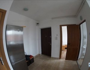 Appartement 3 chambres à louer dans Cluj-napoca, zone Centru