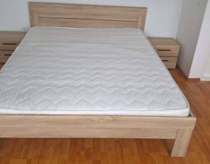 Appartement 3 chambres à louer dans Cluj-napoca, zone Centru