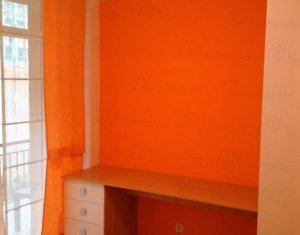 Appartement 4 chambres à louer dans Cluj-napoca, zone Centru