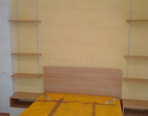Appartement 4 chambres à louer dans Cluj-napoca, zone Centru